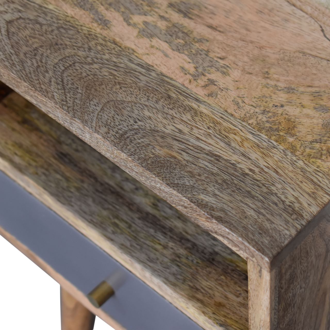 WillowStone artisan furniture