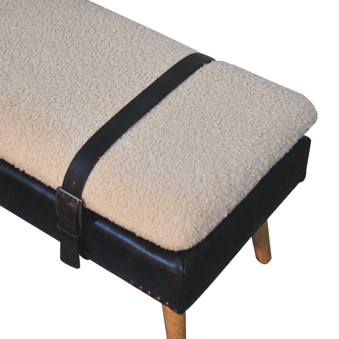 WillowStone Boucl�� Buffalo Hide Black Leather Bench