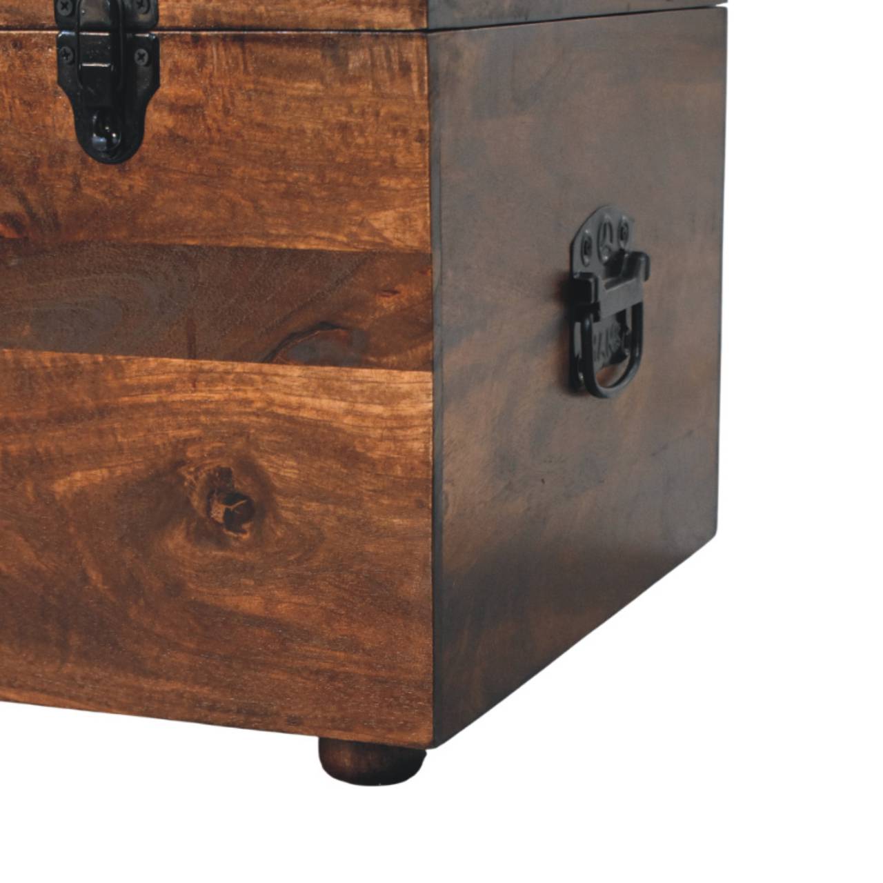 WillowStone artisan furniture