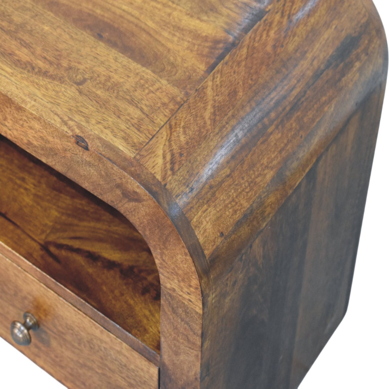 WillowStone artisan furniture