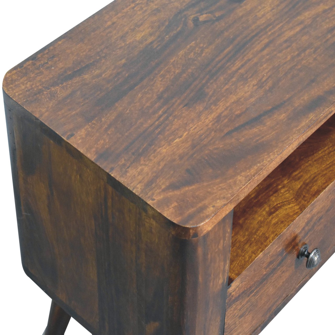 WillowStone artisan furniture