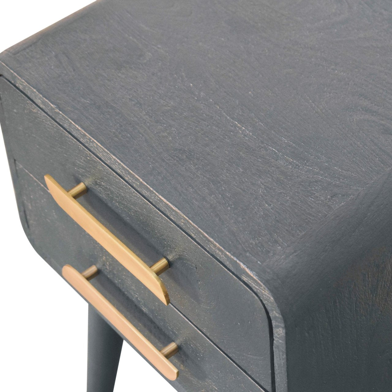 WillowStone artisan furniture