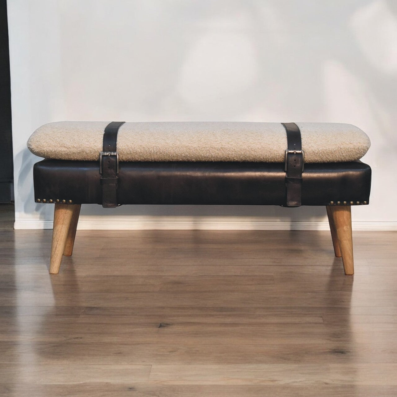 WillowStone Boucl�� Buffalo Hide Black Leather Bench